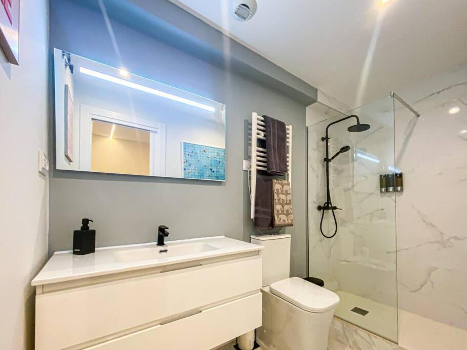 Oasis Urbano En El Corazon Financiero / Castellana Appartement Madrid Buitenkant foto